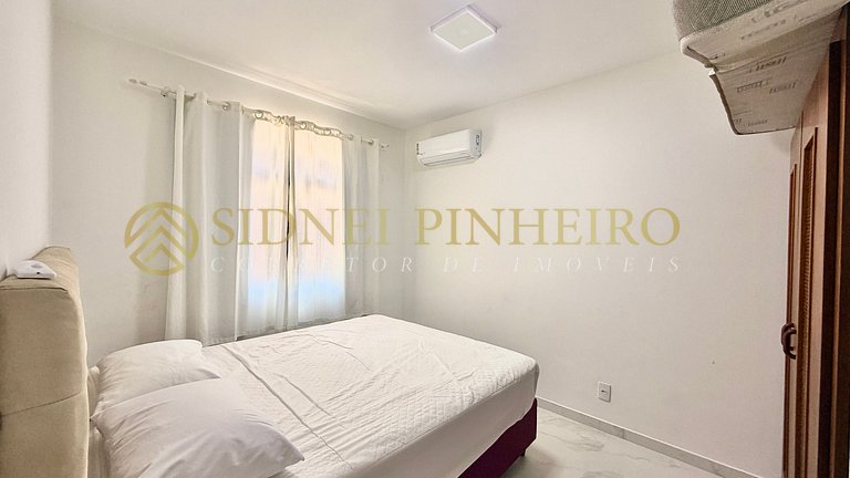 563 - Apartamento 02 dormitórios na Praia de Bombas
