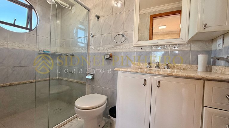 566 - Apartamento 02 dormitórios na Praia de Bombas