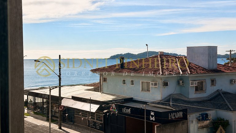 567 - Apartamento frente mar na Praia de Bombas