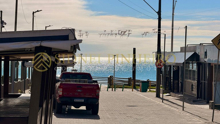 567 - Apartamento frente mar na Praia de Bombas