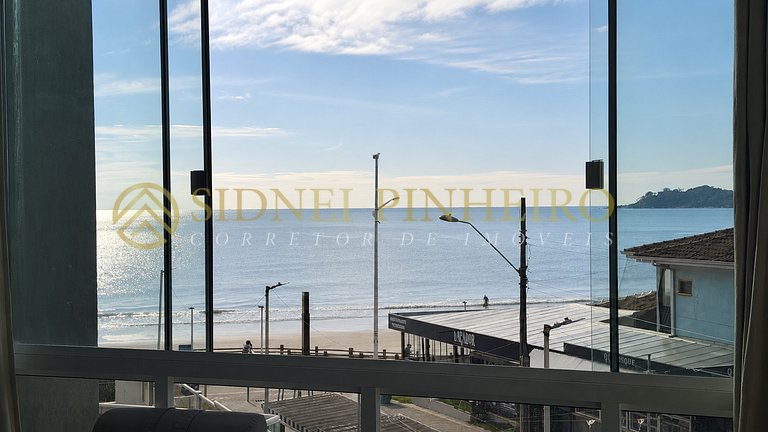567 - Apartamento frente mar na Praia de Bombas