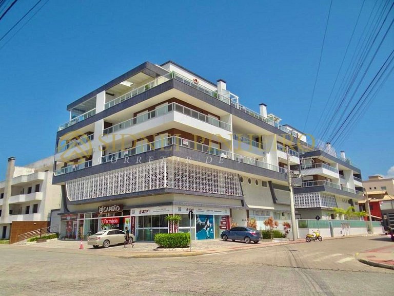 022 - Apartamento 02 dormitórios na Praia de Mariscal
