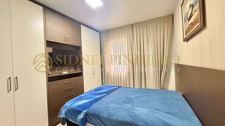 577 - Apartamento 02 dormitórios na Praia de Bombas