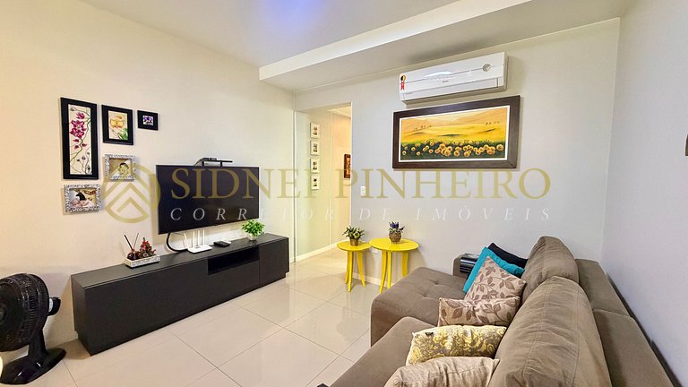 577 - Apartamento 02 dormitórios na Praia de Bombas