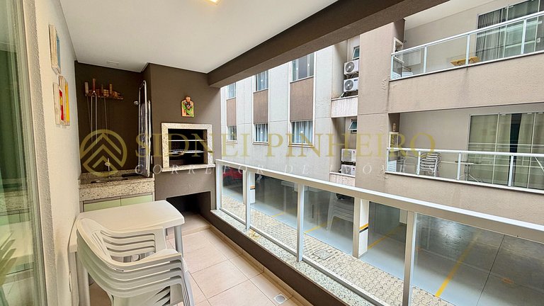 577 - Apartamento 02 dormitórios na Praia de Bombas