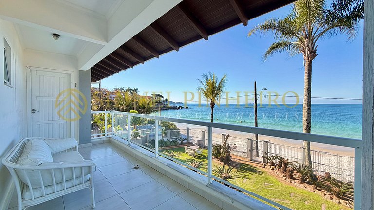 539 - Casa Frente Mar na Praia de Bombinhas (centro)