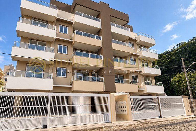 057 - Apartamento 02 dormitórios na Praia de Bombas