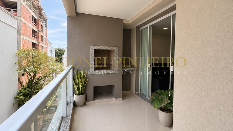 060 - Apartamento 02 dormitórios na Praia de Bombas