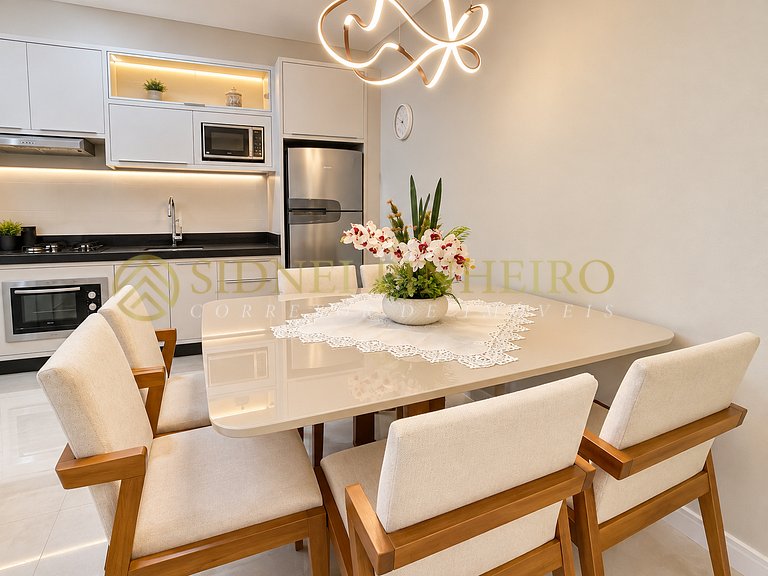 008 - Apartamento com piscina no Centro de Bombinhas
