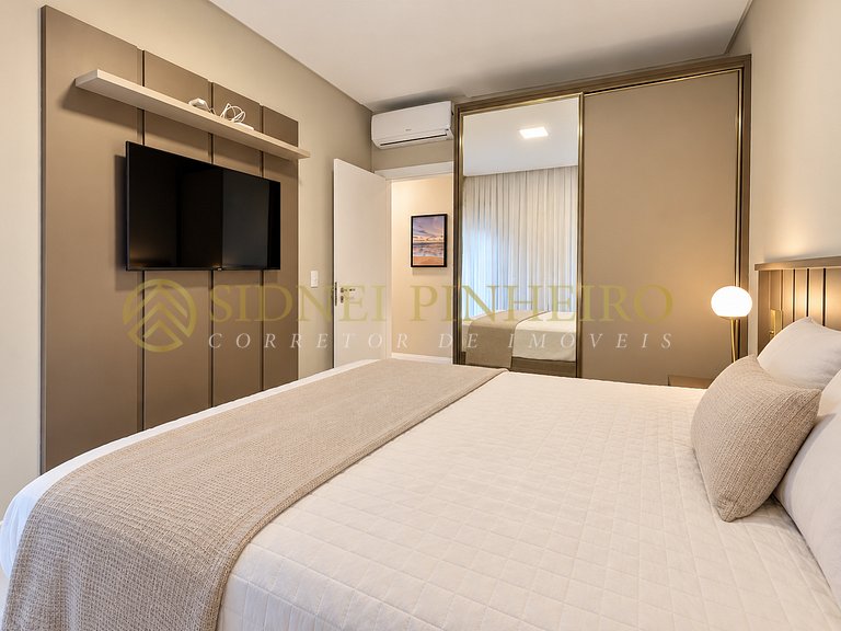 008 - Apartamento com piscina no Centro de Bombinhas