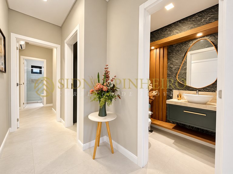 008 - Apartamento com piscina no Centro de Bombinhas